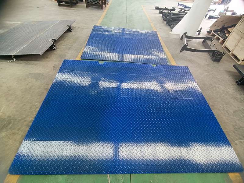 Tail ​lift installation limited time special offer: 30+options available, including debugging and warranty (blue tail lift panel recommended)